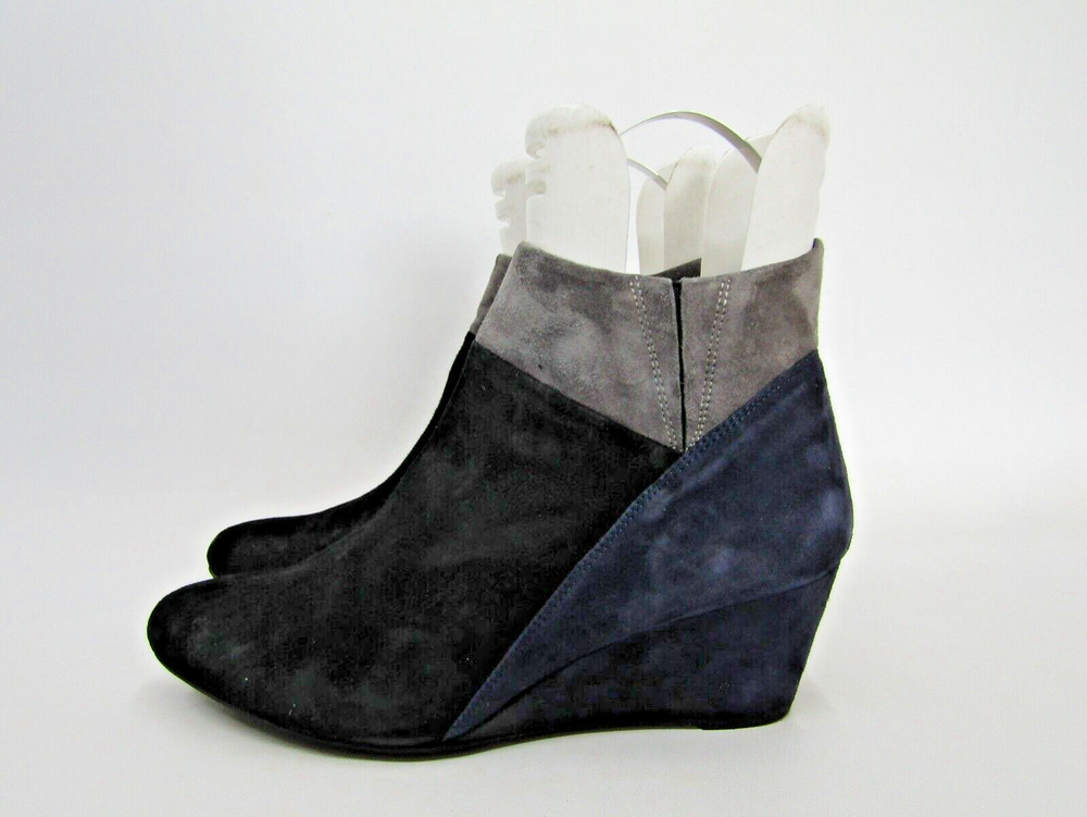 Van Eli Womens Size 10.5 M Black Blue Suede Zip Wedge Fashion Ankle Boots